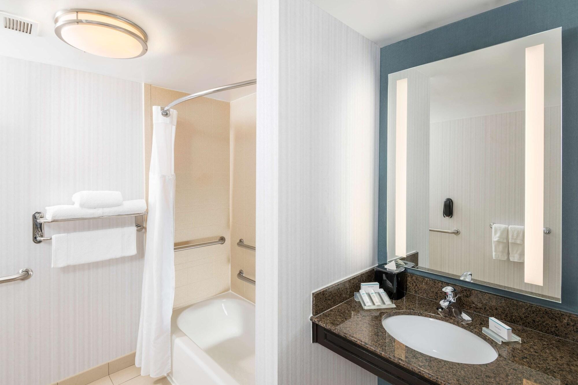 Hilton Garden Inn Silver Spring White Oak Extérieur photo