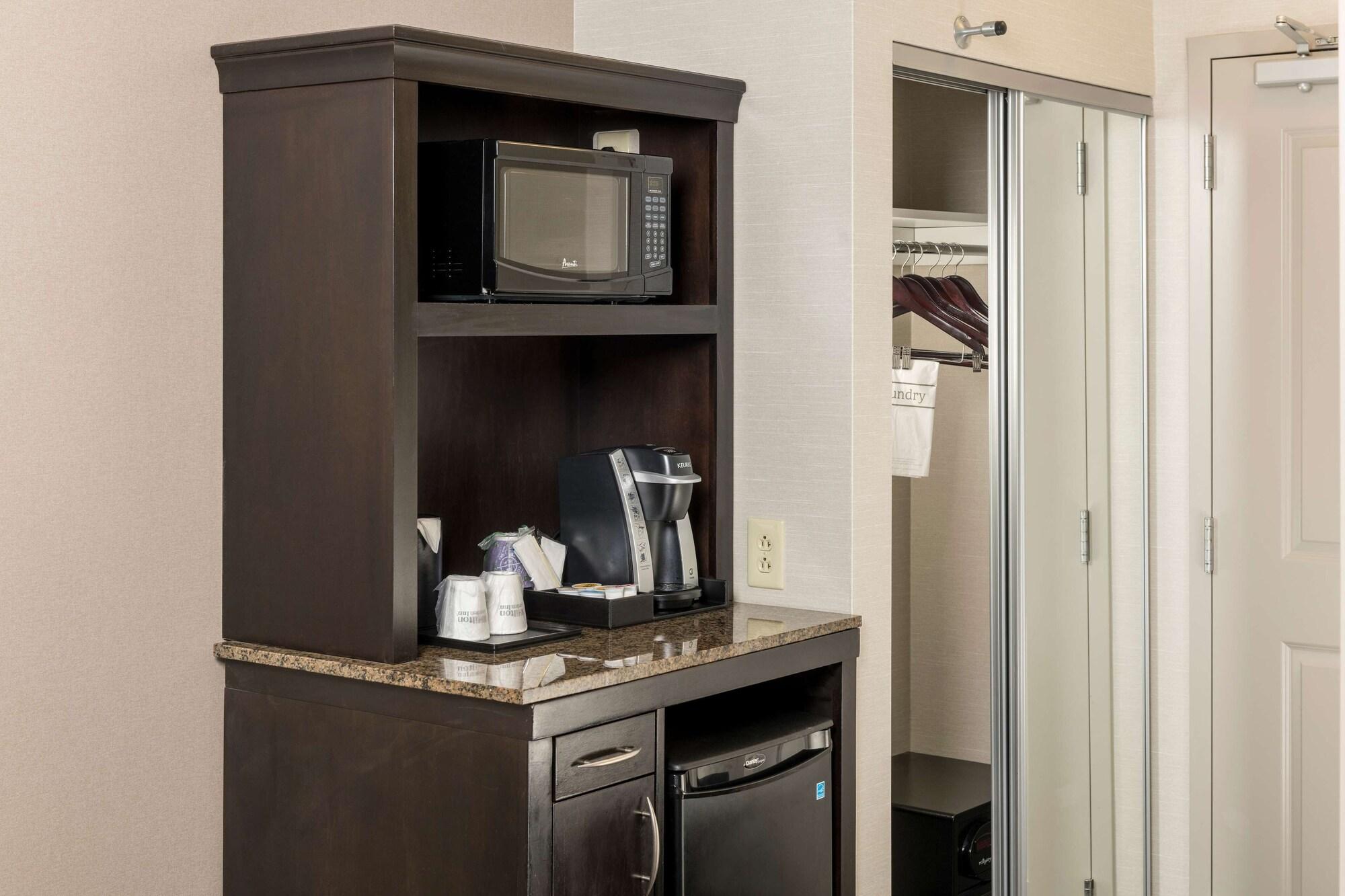 Hilton Garden Inn Silver Spring White Oak Extérieur photo